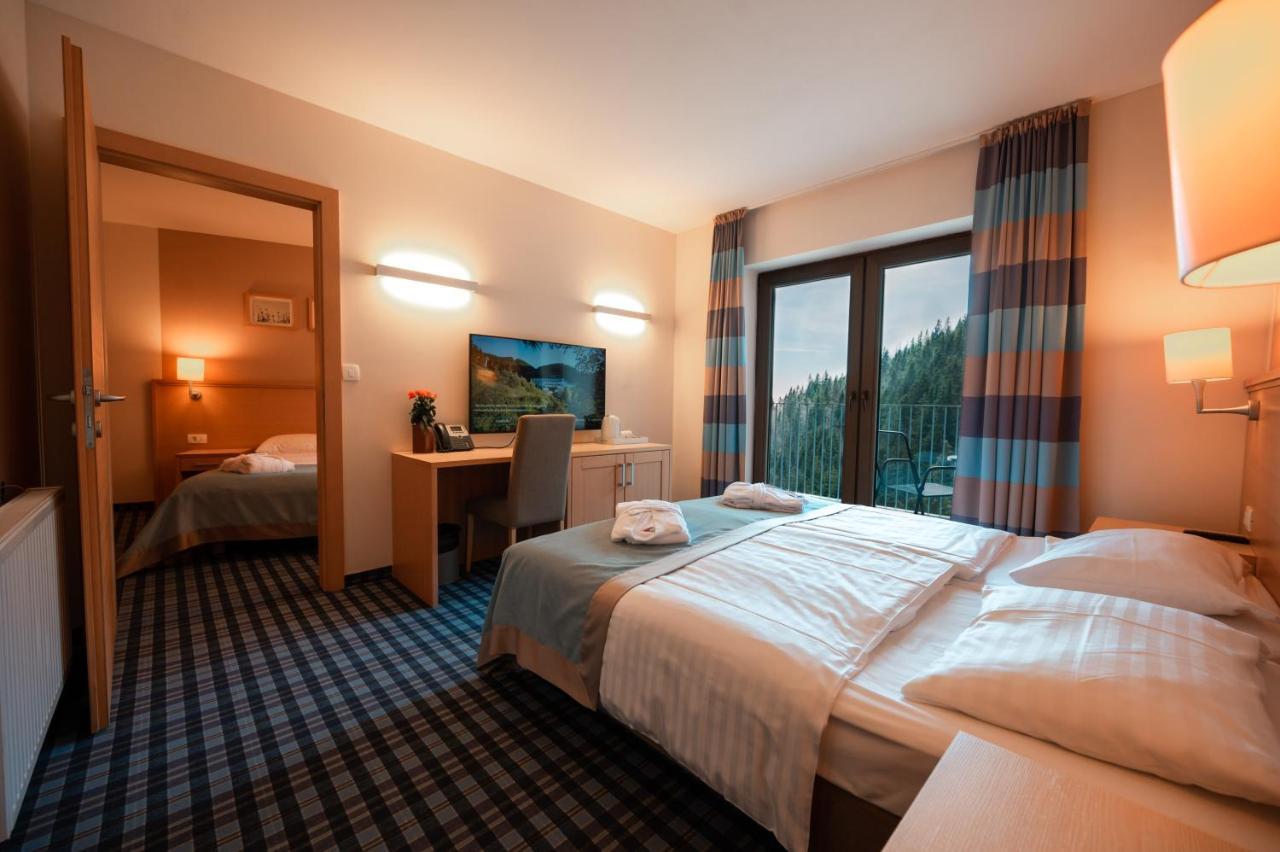Wellness Hotel Montis موزيريي المظهر الخارجي الصورة